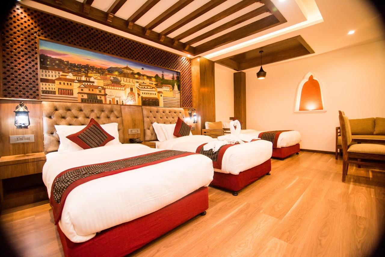 होटल Everest Boutique 3*