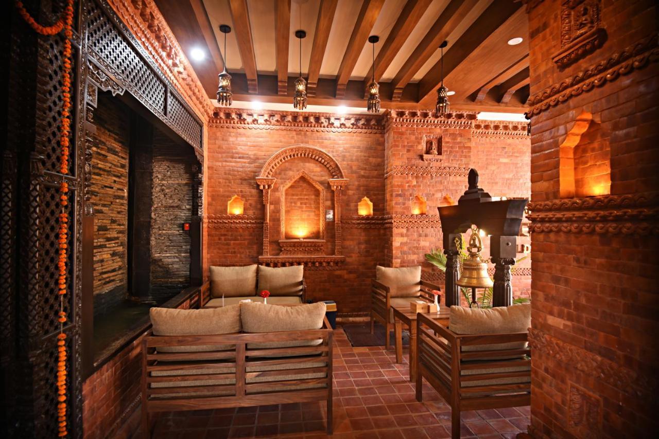 Everest Boutique 3*